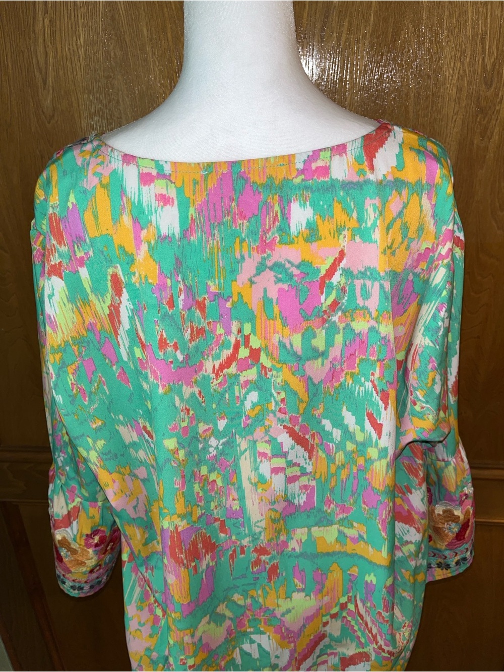Sz 1X Savanna Jane Vibrant Embroidered Floral Emerald Tunic Top - Picture 8 of 10